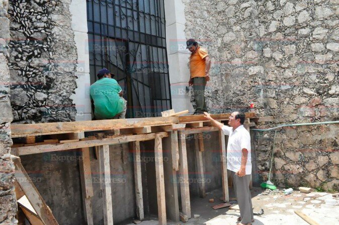 Cimiento. Ha sido de gran ayuda para la edificación de nuevos lugares de fe.