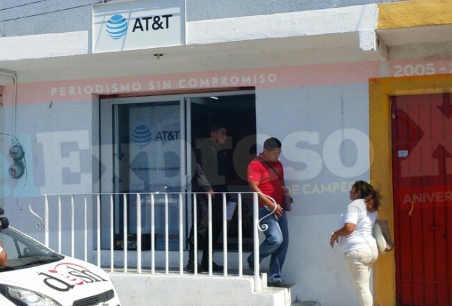 robo a tienda de telefonía móvil