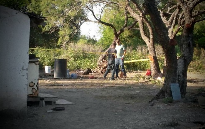 decapita a su abuela y huye a una cantina