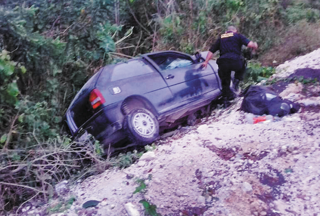 Profesores sufren accidente vial