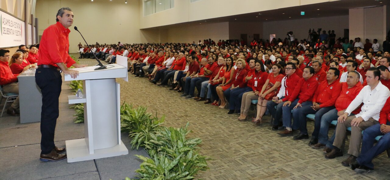 PRI Ochoa asamblea