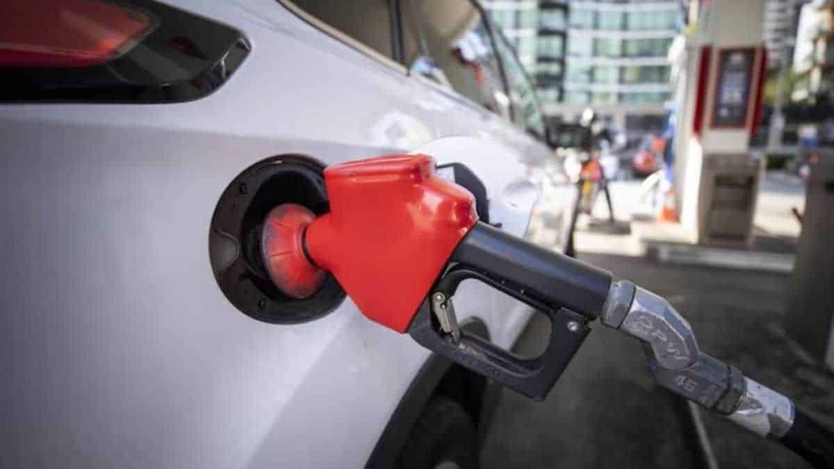 salió a pagar 300 pesos de gasolina y se fue con 22 mil millones de pesos