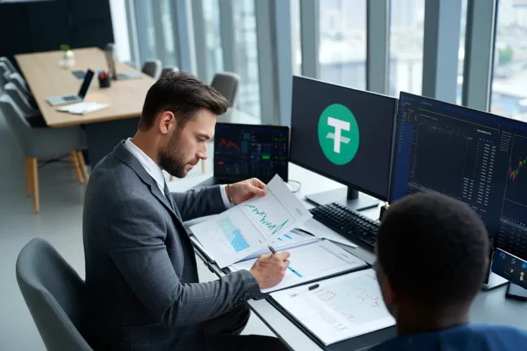 USA₮ Revela Lanzamiento En 2025 Y Nombra CEO; Aquí Por Qué Importa Hoy