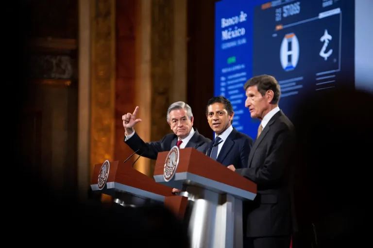 Exgobernadores De Banxico Encienden Debate 2025: ¿Riesgo Para Tus Ahorros?