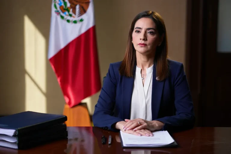 Sheinbaum Revela Tope a Pensiones en 2025: Aquí Está Lo Que Cambia