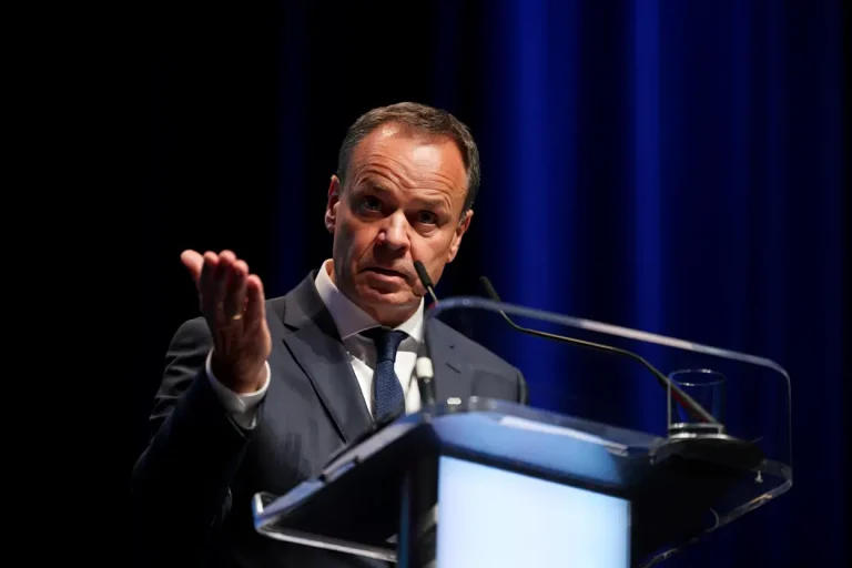 Top 7 Cambios Cripto Que Afectan Tu Dinero Hoy: Puestos, Stablecoins Y Riesgos 2025