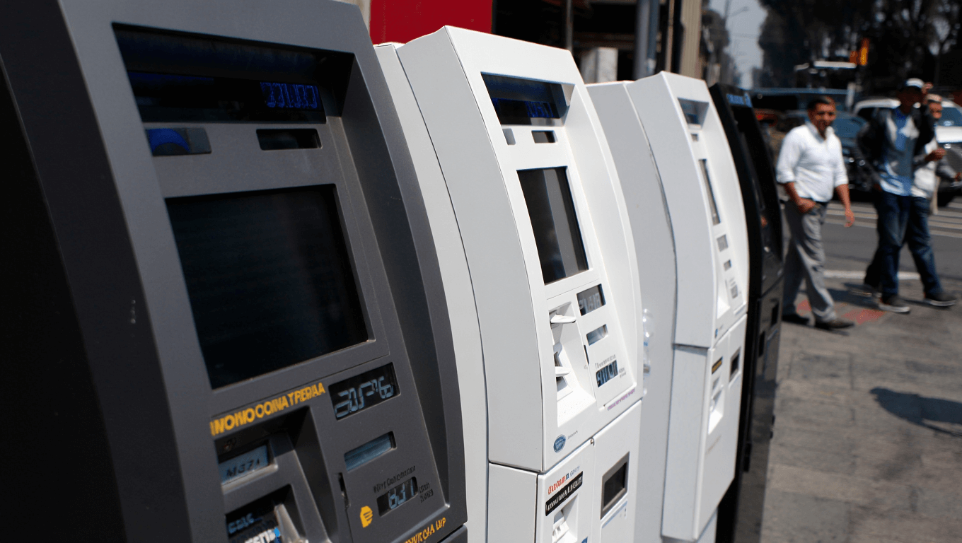 109 Cajeros Cripto Revelan Riesgos Y Costos en 2025: Lo Que Debes Saber