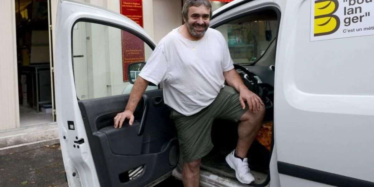 Encuentra su coche robado con 512 pesos