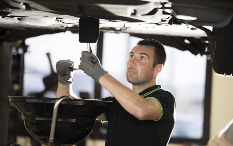 Tras una prueba de conducción, un cliente de 64 años devolvió