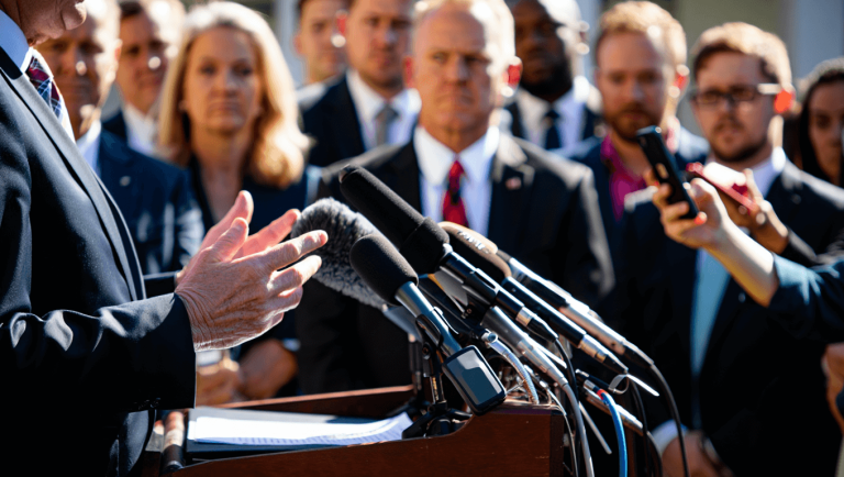 "Van Y Se Forman Para Recibir El Apoyo" Provoca Debate En 2025, Qué Cambia Ahora