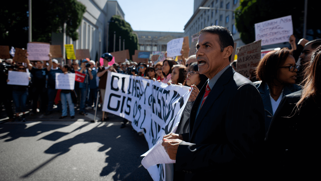 “Dinero Sí Hay, Sólo Son Ánimos De Fastidiar” Provoca Protestas Y Riesgos Legales En 2025 - Aquí Lo Que Cambia