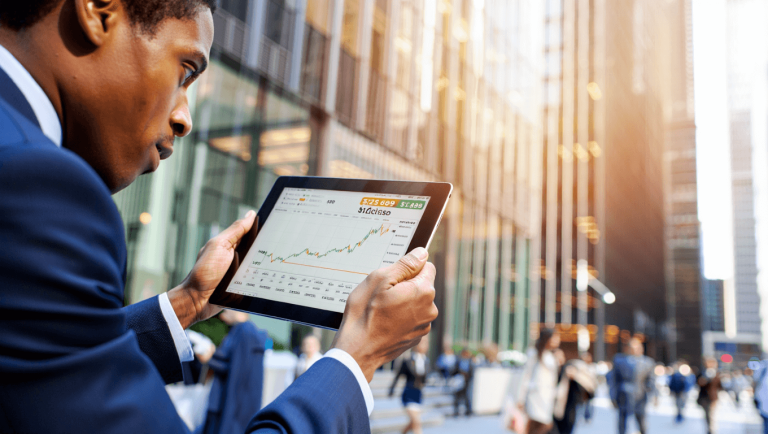 Nuevo Récord De $125,689 En Octubre 2025 Revela Fuerte Demanda De ETF