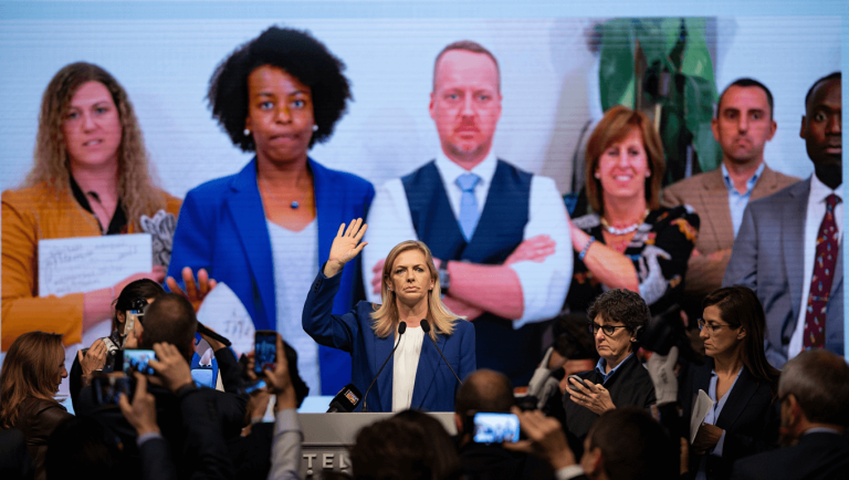 “Van Y Se Forman Para Recibir El Apoyo” Provoca Choque Político En 2025 - Esto Cambia Ahora