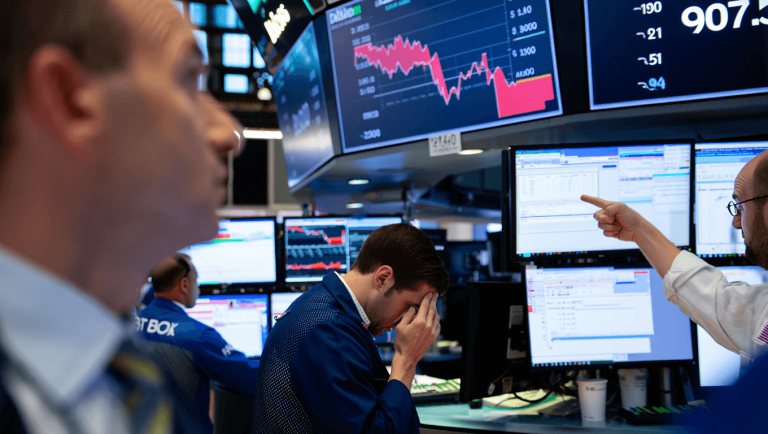 Bitcoin Reveals 20% Retreat in November 2025 - Why Portfolios Are Shaken Now