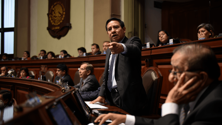 "La Iniciativa Está Hecha Con Las Patas" Divide A La Oposición Y Cambia El Debate En 2026