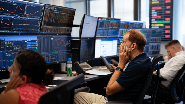 “It Does Seem Like Risk Is Increasing Again” Sparks Crypto Sell-Off In March 2026