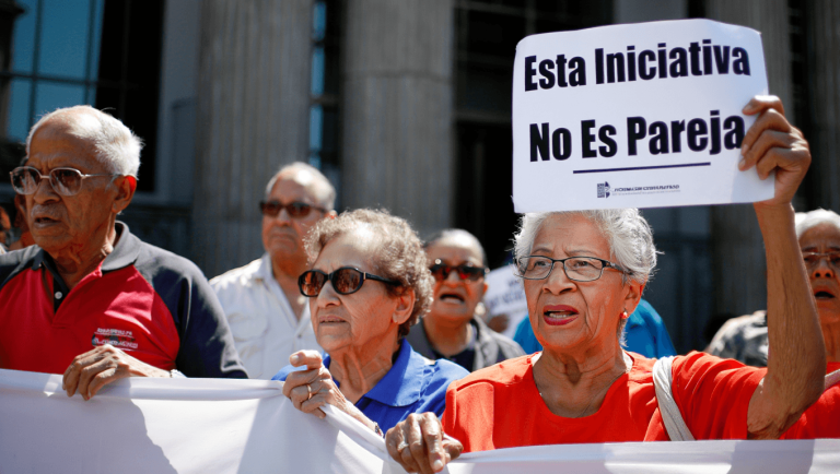 "Esta Iniciativa No Es Pareja" Provoca Amparos y Debate Sobre Retroactividad En 2026