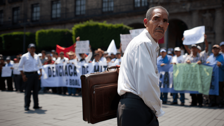 "Me Permite Vivir Dentro De La Honrosa Medianía" Hace Estallar 300 Amparos En 2026 - Qué Cambia Ahora