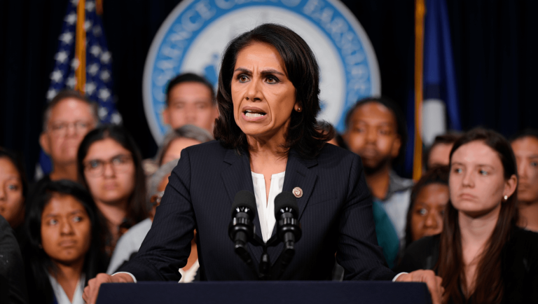 “Ha Sido A Base De Golpes” Divide A Morena Y Enciende Debates En 2026