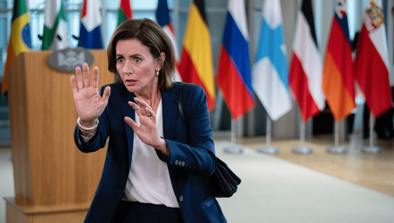 “Es Una Mujer Muy Asustada” Sacude La Cumbre Y Eleva Tensiones Diplómaticas En 2026 - ¿Qué Cambia?